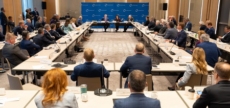 Roundtable Members, Policymakers Discuss Key National Issues