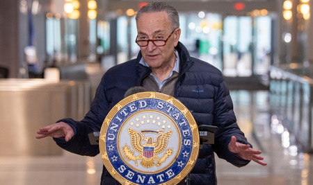 Sen. Schumer Senate podium stand