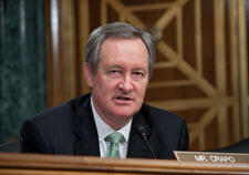 Senate Passes Dodd-Frank Reform Legislation With Roundtable-Backed HVCRE Provision; Bill Faces Headwinds in House